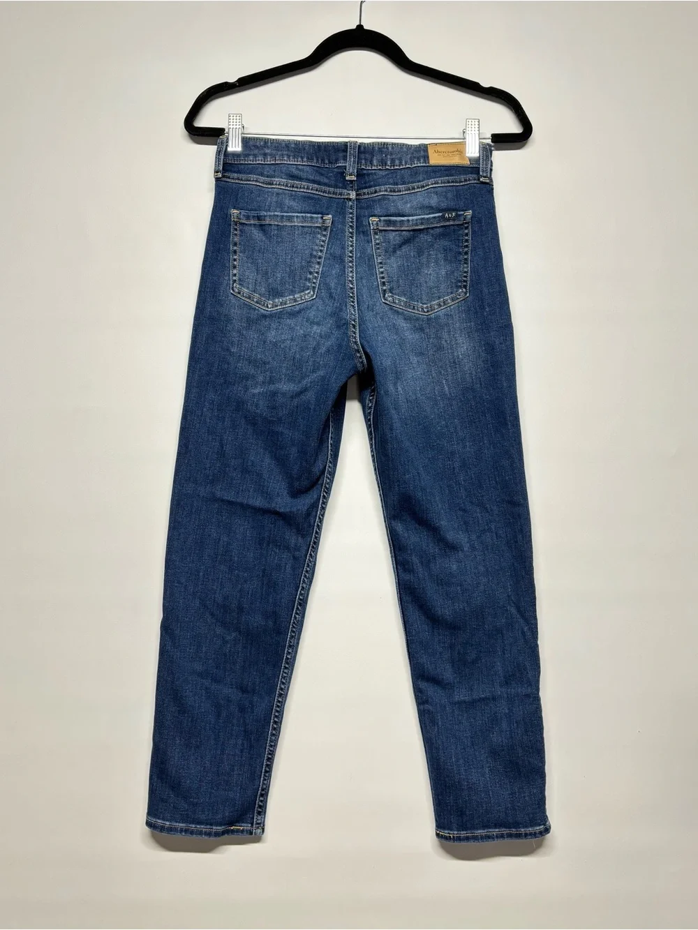 ✨Abercrombie Kids High-Rise Mini Mom Jeans Size 15/16 Short